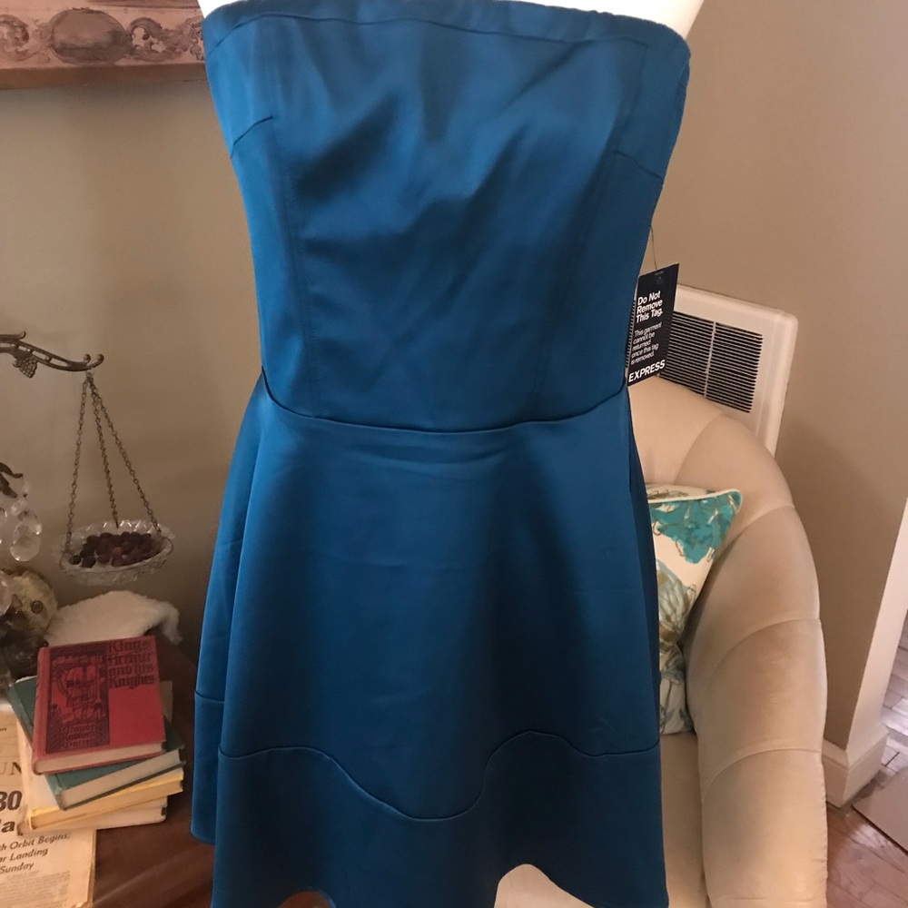 Gorgeous strapless cocktail dress in rich teal